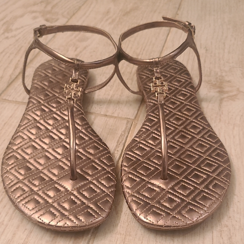 Tory Burch Elegant BronzeGold Women's Sandals In A Size 10!